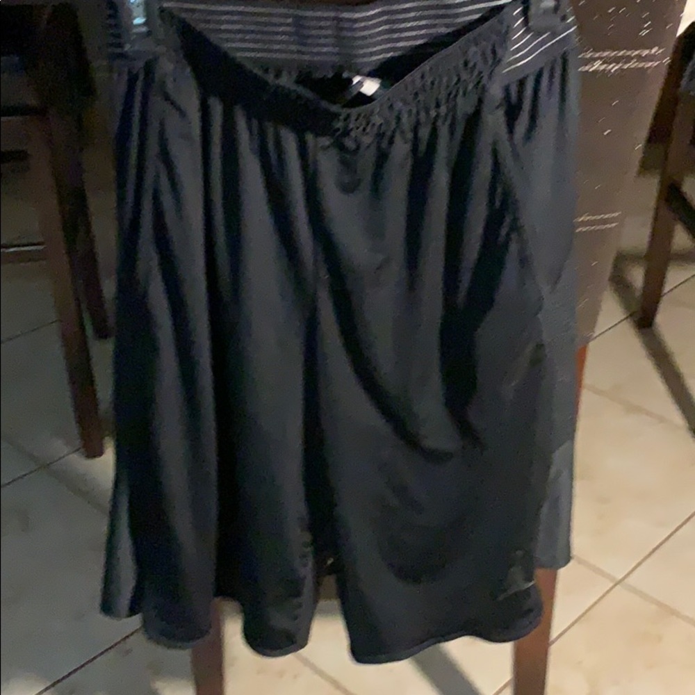 Men’s Jordan Basketball long size small